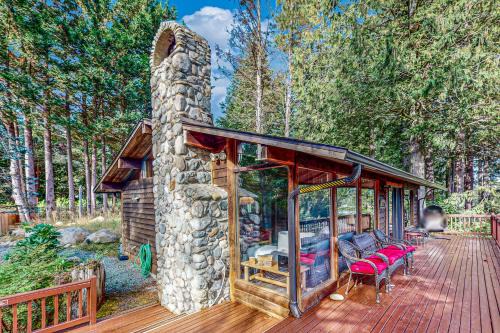 Gold Bar House | Whitewater Serenity Cabin