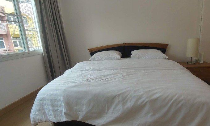 Bang Chak House | Whole 3-storey house right in the local community