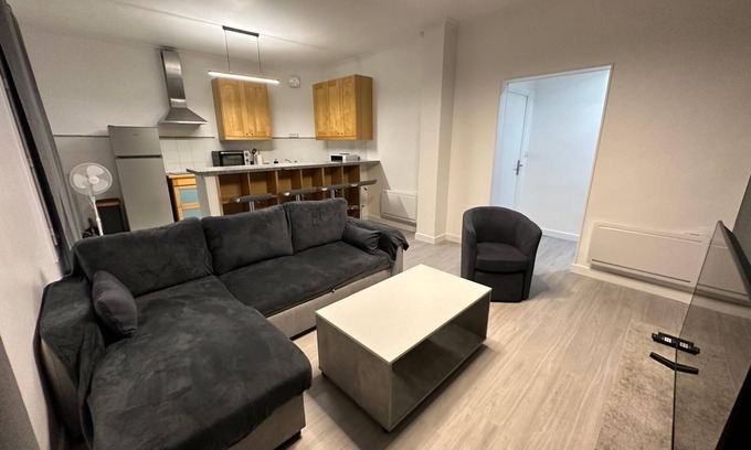 Les Pavillons-sous-Bois Apartment | Whole apartment near Paris