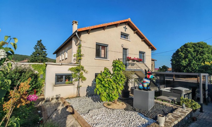 Saint-Jean-Lachalm House | Whole house