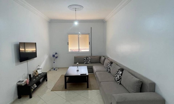 Khemisset Apartment | Wi-Fi + Free Parking + Amazon Prime & Netflix + Full Kitchen + Washing Machine