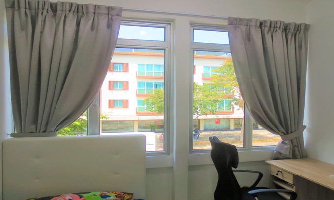 Singapore River Apartment | WIDE Balcony Rm2 @ tiong bahru (near SGH)