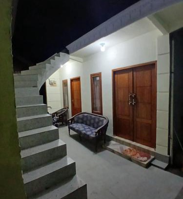 Ngadisari House | Widodaren Homestay twin bed
