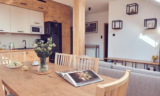 Wieliczka Apartment | WieliczkaHome 1st floor + garden + parking