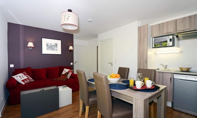 Auris Apartment | Wifi, 300m from resort center, fitness, swimming pool, terrace, balcony, tv, ski locker, 55m²