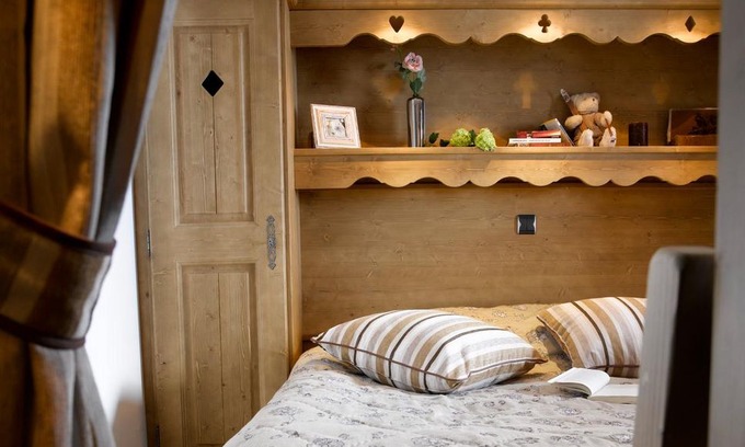 Les Menuires Apartment | Wifi, 50m from ski slopes, fitness, swimming pool, balcony, tv, ski locker, 35-40m², Les Menuires