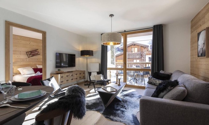 Les Deux Alpes Apartment | Wifi, fitness, sauna, hammam, terrace, balcony, parking, tv, ski locker, 74m², Les 2 Alpes
