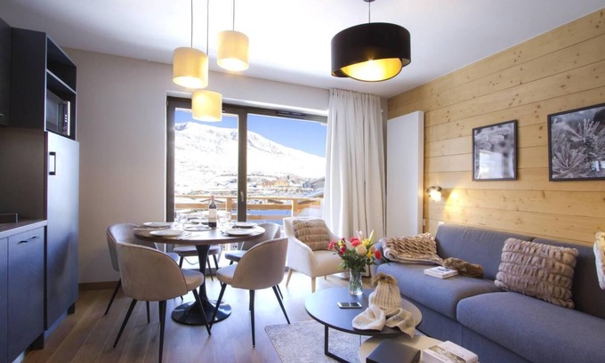 Eclose-Est Hotel | Wifi, sauna, hammam, balcony, tv, ski locker, 49m², Alpe d'Huez