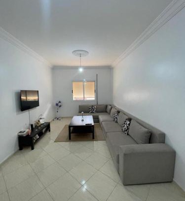 Khemisset Apartment | WiFi & Smart TV & Netflix & Free Parking & Full Kitchen & Heating & Washing Machine