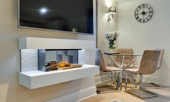 Wigan Apartment | Wigan Central Apartment | Wi-Fi | Free Parking | 5 Guests
