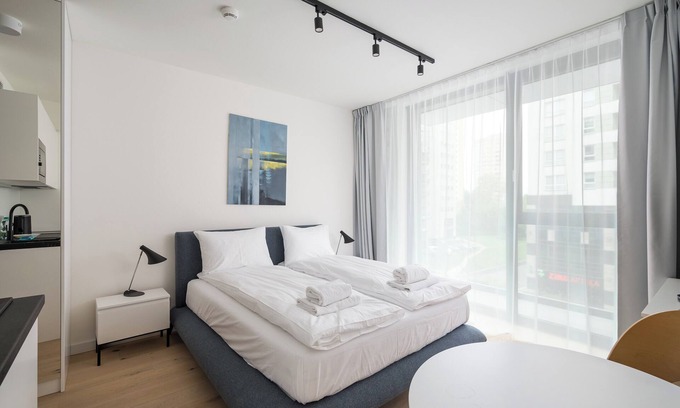 Mokotow Apartment | Wilanowska Metro Apartment 310