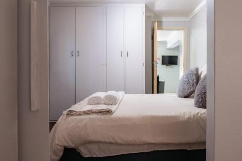 Waverley House | Wilcocks85 Guesthouse