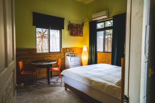 Manzhou Apartment | Wild East Country House