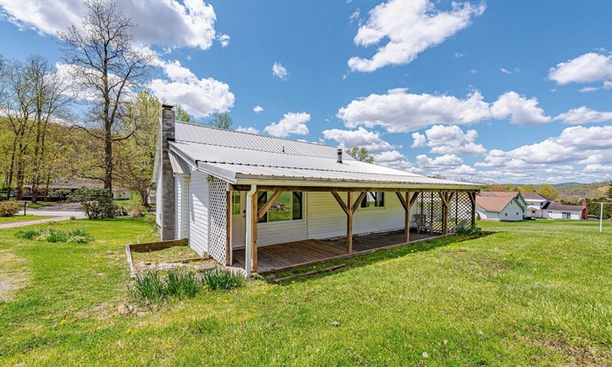 White House | Wild Mtn Cottage! w/Coffee Bar