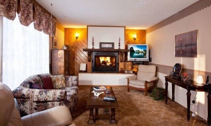 Saskatoon Bed & Breakfast | Wild Rose Bed & Breakfast