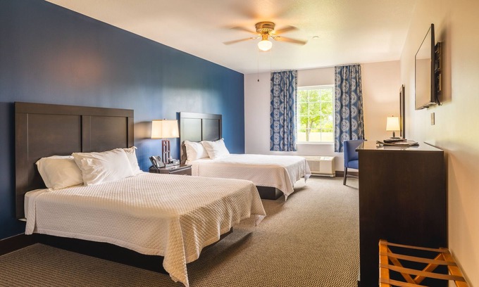 Clinton Hotel | Wild Rose Casino & Hotel Clinton