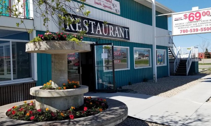 Grande Prairie Hotel | Wild Rose Country Inn