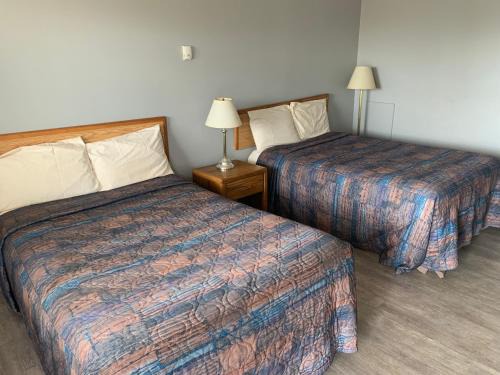 Vegreville Hotel | Wild Rose Inn