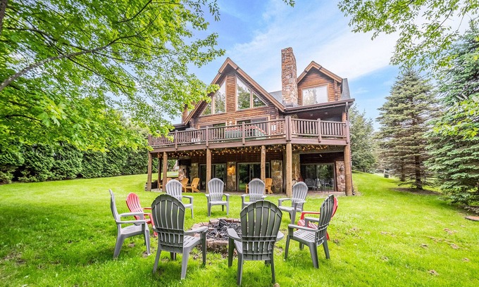 North Glade Hills House | Wild Wild West | Dock Slip, Hot Tub, Firepit!