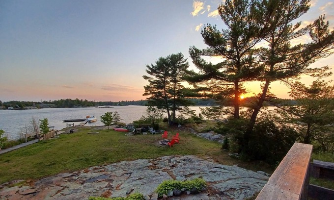 Georgian Bay House | Wilderness Waterfront Retreat