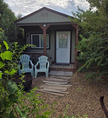 Sevier County Apartment | Wildland Gardens Garden Cabin