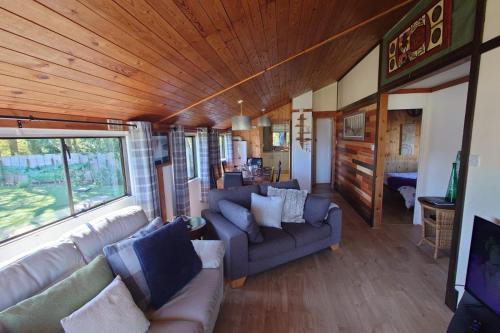 Beattock House | Wildwood Cabin - Sleeps 6 Hot Tub & Parking