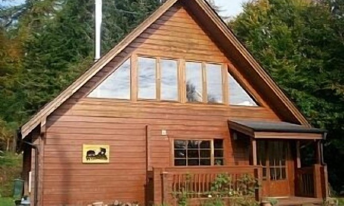 Fort Augustus House | WILDWOOD in the Scottish Highlands near Loch Ness and Fort Augustus Pet Friendly