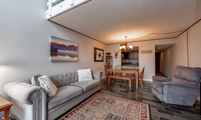 Thayerville Condo | Will O' The Wisp 510G: Newly Renovated Lakefront 2 Bedroom Condo, Brand New Walk