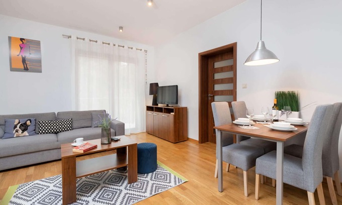 Jastrzebia Gora Apartment | Willa 4 Pory Roku | 1 Bedroom | Parking | Balcony