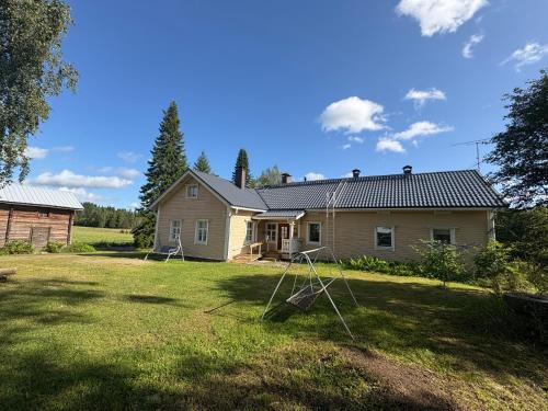 Iisalmi House | Willa Stonehill