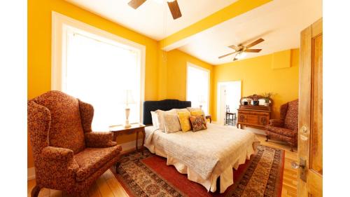 Cimarron Hotel | William F Cody - Historic Hotel