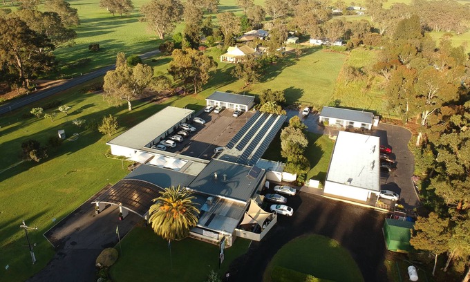 Naracoorte Hotel | William Macintosh Motor Lodge