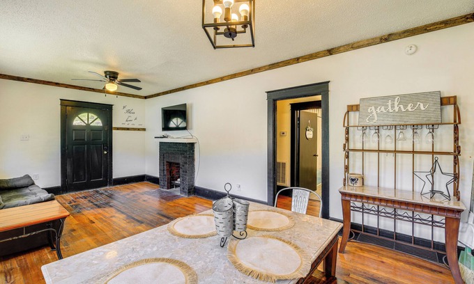 Rawl Cottage | Williamson Cottage ~ 2 Mi to Town + Trails!