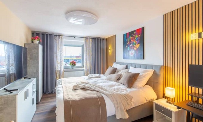 Straubing Apartment | Willkommen bei /G.A.D.D/ Ferienwohnung Glück an der Donau