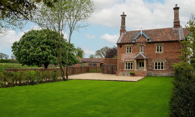 Wolterton House | Willow Cottage at Wolterton Park
