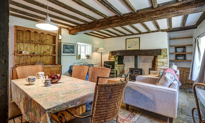 Kirtlington House | Willow Cottage