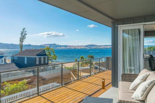 Rainbow Point House | Willow Lake House - Lake Taupo Holiday Home