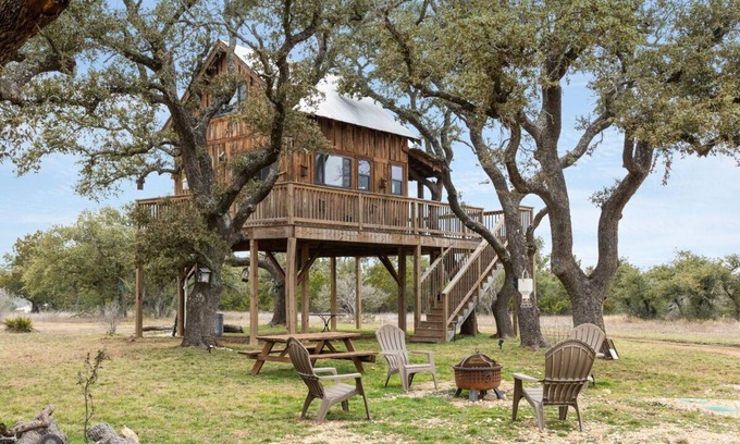 Willow City House | Willow Sky Ranch - Pool | Hot Tub | Fire Pit - Sleeps 18