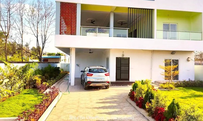 Hyderabad House | Willow - The Villan