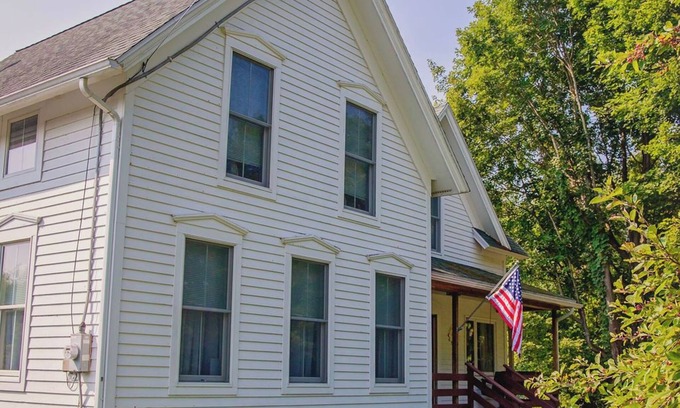 Canton Other | Willow View - 4-bedroom renovated Farmhouse surrounded by nature