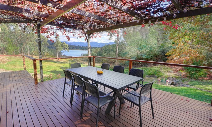 Macs Cove House | Willowbend - private oasis on 4 acres with direct access to Lake Eildon.