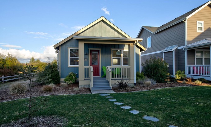 Ocean Shores House | Willowbridge Cottage - Oyhut Bay Seaside Village