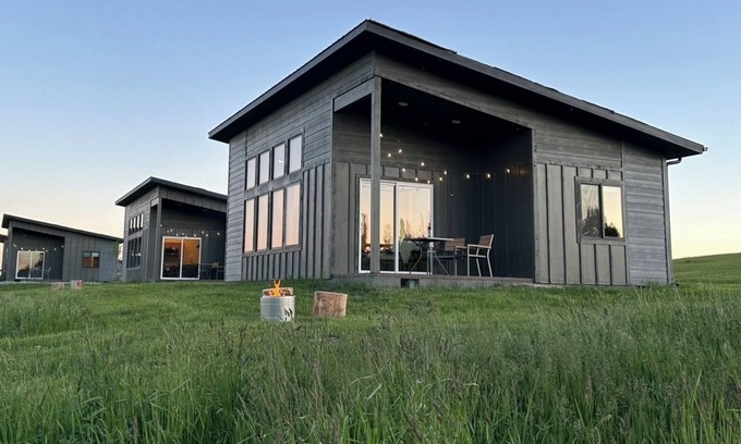 Creston Cabin | Willowline Cabine # 2