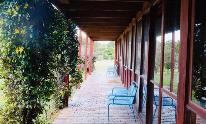 Cranboune South House | Willunga Cottage — Sweet Country Retreat