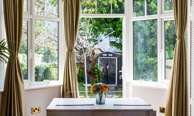 Hillside Apartment | Wimbledon Holiday Lets