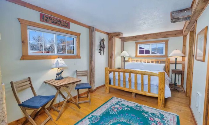 Swan Valley Apartment | Winchester Suite .