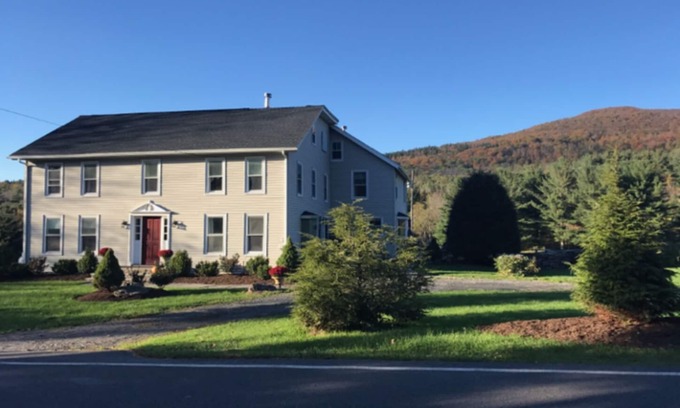 Maplecrest House | Windham/Hunter All-season French Country Farmhouse-Ultimate in Relaxed Elegance!