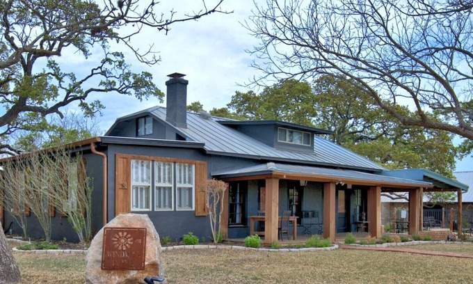 Bergheim House | Windmill House -Guest Cottage w/pool in Texas Hill Country