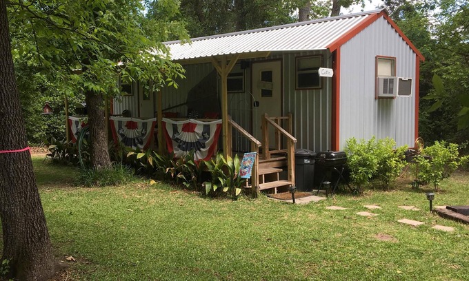 Lufkin Cabin | Windmillhill Cabin .