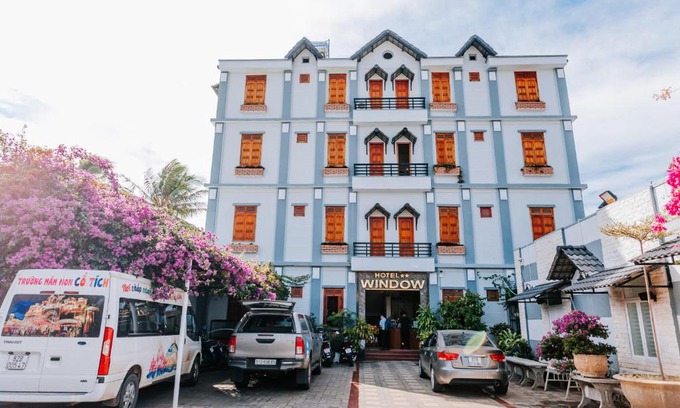 Kon Tum Hotel | Window 2 Hotel